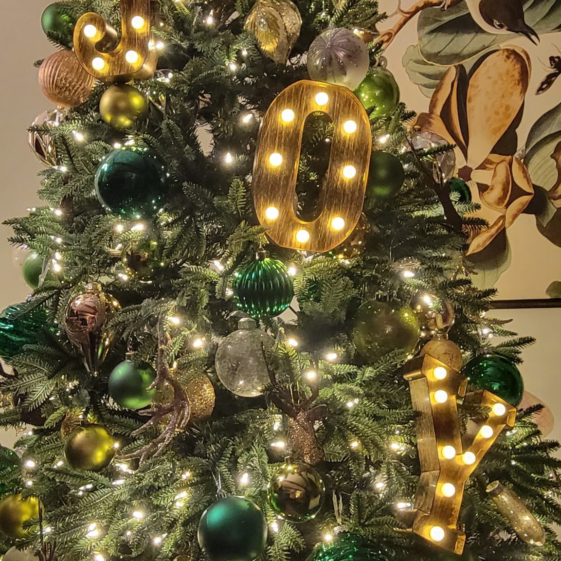 Holiday Getaway at Beechwood Inn